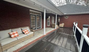 1969 Autumn Creek Dr, Arab, AL 35016