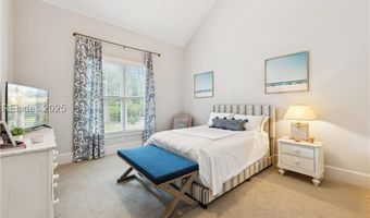 36 Hawthorne Rd, Bluffton, SC 29910