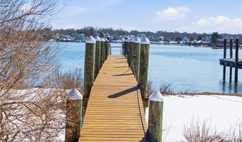 Barnacle Road, Narragansett, RI 02882