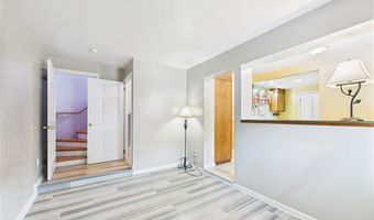 85 Pilgrim Dr, Warwick, RI 02888