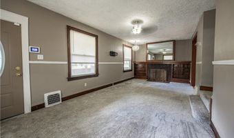 566 Lindell St, Akron, OH 44305
