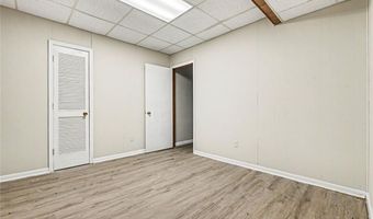 1184 Flamingo Dr, Austell, GA 30168