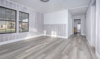 4418 Richard St, Moss Point, MS 39563