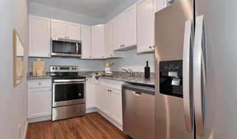 525 BROADWAY 4, Bayonne, NJ 07002