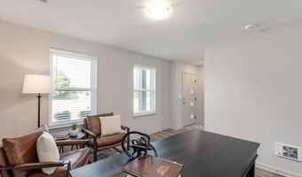 2148 Evergreen Ln, Ann Arbor, MI 48103
