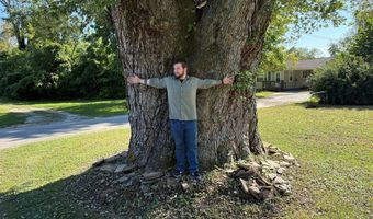 110 Fisher St, Andrews, NC 28901