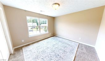 940 Longitude Ln, Amherst, OH 44001