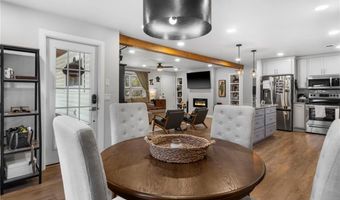 1203 SE Benton St, Bentonville, AR 72712