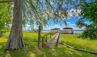 115 Lakeside Ln, Bainbridge, GA 39819