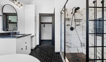 4160 Towne Green Cir, Addison, TX 75001