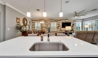 6127 COLMAR Pl, Apollo Beach, FL 33572