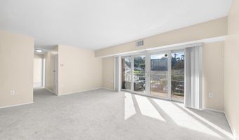 5204 NEWTON St #304, Bladensburg, MD 20710