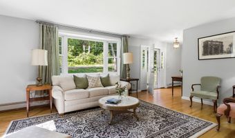 16 Williamsburg Dr, Amherst, NH 03031