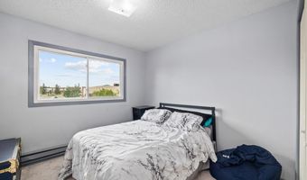 1839 BLUEGRASS Cir, Cheyenne, WY 82009