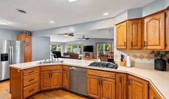 1201 S LEE St, Appleton, WI 54915