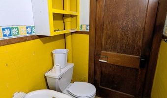 902 W 10th St, Atlantic, IA 50022