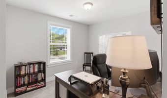 555 Egenolf Pl, Bayville, NJ 08721