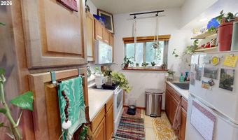 16107 W HOFFELDT Ln, Brookings, OR 97415
