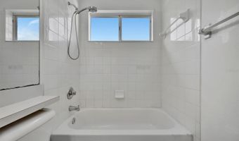 6427 CLAIR SHORE Dr, Apollo Beach, FL 33572