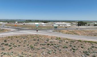 2795 Lakeview Dr, American Falls, ID 83211