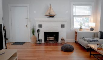 301 ADAMS St B, Annapolis, MD 21403