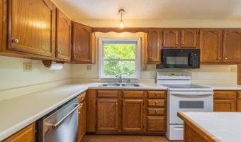 13590 Eddy Rd, Athens, OH 45701