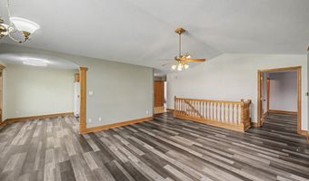 1012 8th St SE, Altoona, IA 50009
