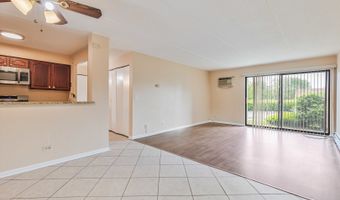 300 W FULLERTON Ave 102, Addison, IL 60101