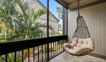 652 LAKE VILLAS Dr D, Altamonte Springs, FL 32701