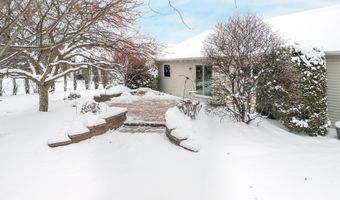 W6063 STRAWFLOWER Drive, Appleton, WI 54915