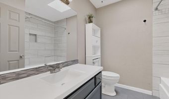 5801 Lowell St NE 29C, Albuquerque, NM 87111