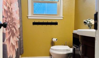 301 SW 11th St, Andrews, TX 79714