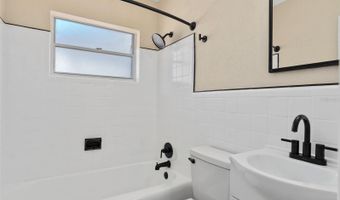 17 W HAZEL St, Orlando, FL 32804