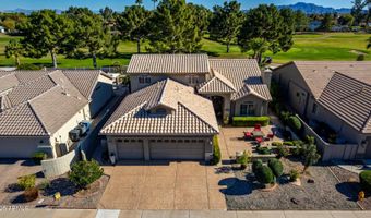 5733 S AMBERWOOD Dr, Chandler, AZ 85248