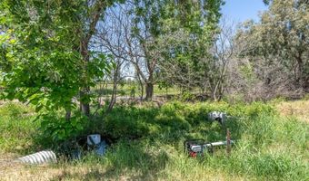 Deschutes Road, Anderson, CA 96007