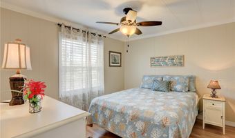 943 Pecan Cir, Barefoot Bay, FL 32976