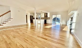 8 Country Ln, Billerica, MA 01821