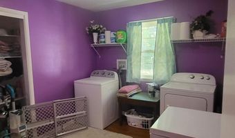 1949 Sunny Acres Dr Dr, Bedford, IN 47421