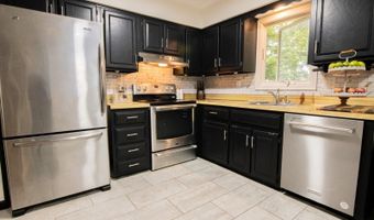 127 Cedar Dr, Andover, NJ 07860