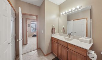 524 Carrie Ln, Altoona, IA 50009