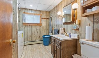 50 Exchange St, Athol, MA 01331