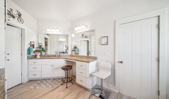 33389 S Coves Dr, Afton, OK 74331