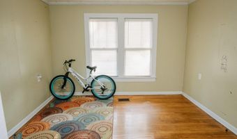 424 W South St, Benton, AR 72015