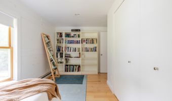 30-40 Fawn Ln, Accord, NY 12404