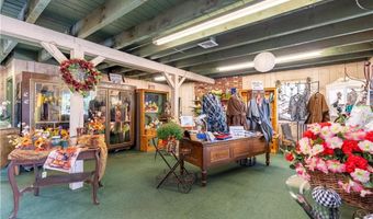 1688 Old Louisquisset Pike, Lincoln, RI 02865