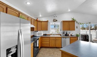 13618 W 12th Ave, Airway Heights, WA 99001