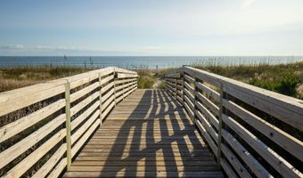 2008 E Ft Macon Rd E H11, Atlantic Beach, NC 28512