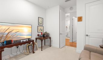 5828 WINDBREAK Ct, Apollo Beach, FL 33572