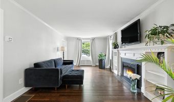 21 Don Ave, East Providence, RI 02916