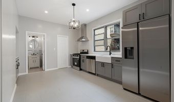 51 W 48TH St, Bayonne, NJ 07202
